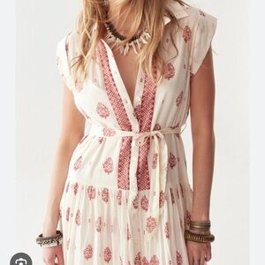 ISO Masion Hotel Lalita dress size small. Big thanks!